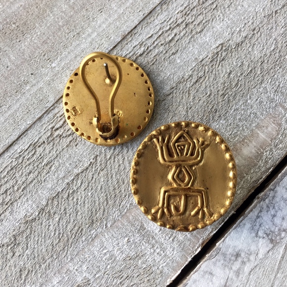 Women’s Artesian Peruvian Earrings - Picture 2 of 6